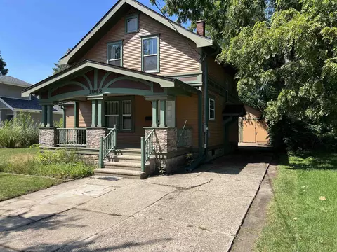 1042 Wisconsin Ave, Beloit, WI 53511