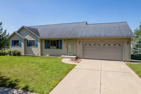 2323 Michael Ct, Reedsburg, WI 53959