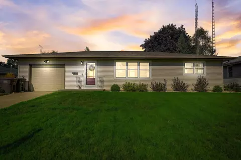 231 S Braun Ave, Jefferson, WI 53549