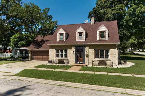 406 Howard St, Ripon, WI 54971