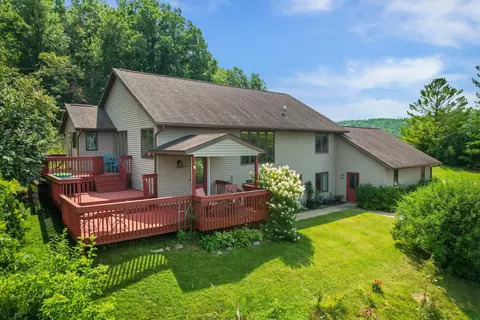 2043 Stephanie Ct, Black Earth, WI 53515