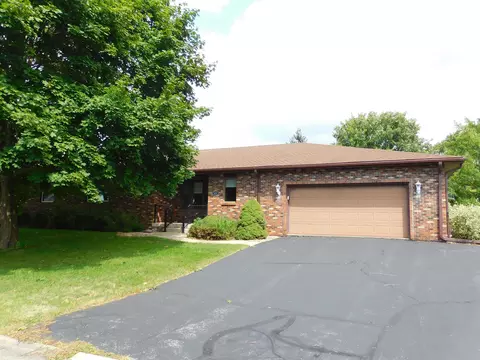 102 Renata Ct, Deforest, WI 53532