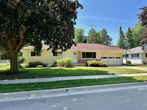 151 E Kohler St, Sun Prairie, WI 53590