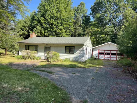 1150 Dover Dr, Adams, WI 53910