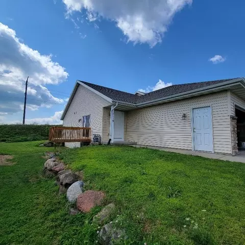 1119 Temple Dr, Mount Horeb, WI 53572