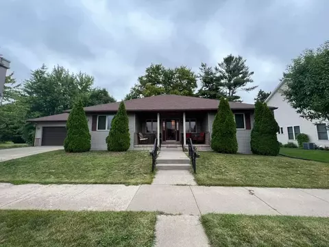 180 Bindl Dr, Reedsburg, WI 53959