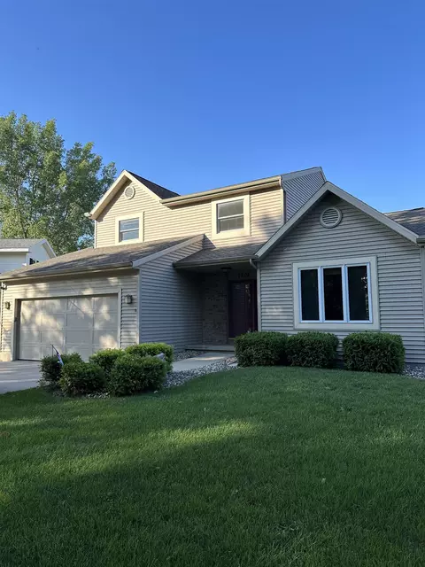 7204 Knoll Ct, Middleton, WI 53562