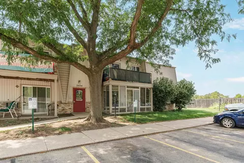 2434 Independence Ln #208, Madison, WI 53704