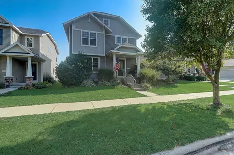 8951 White Coral Way, Middleton, WI 53562