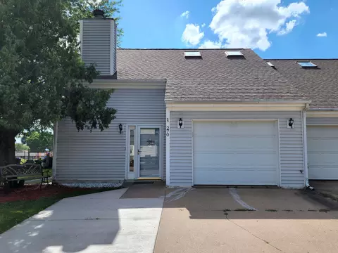 270 Lutjen Pl, Platteville, WI 53818
