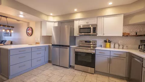 530 E Hiawatha Dr #106, Wisconsin Dells, WI 53965