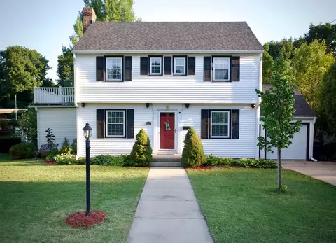 1020 Walker St, Janesville, WI 53545