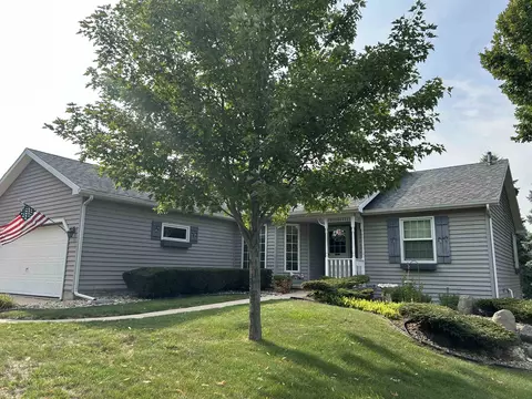 1 Birchwood Cir, Madison, WI 53704