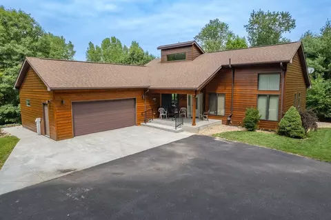 e9340 East Bay Lane, Wisconsin Dells, WI 53965