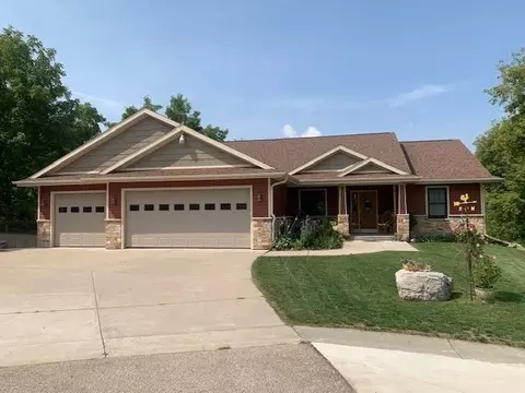4579 Baxter Rd, Cottage Grove, WI 53527