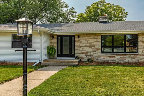 403 Center St, Deerfield, WI 53531