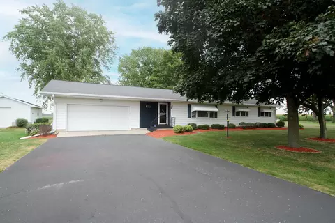 856 Collins Rd, Stoughton, WI 53589