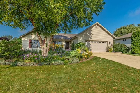 587 N Monroe St, Monticello, WI 53570