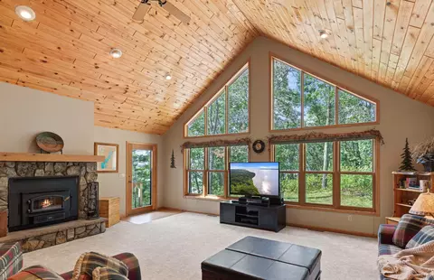 713 W 17th Ln, Arkdale, WI 54613