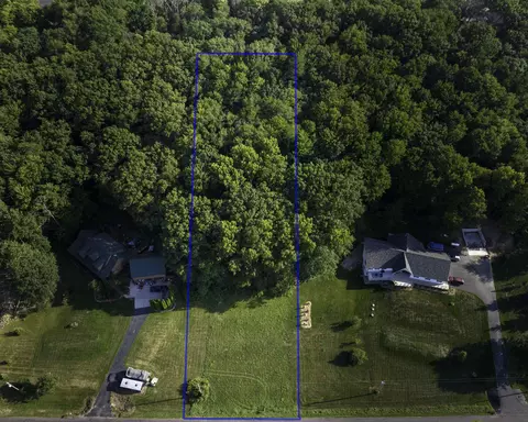 L2cs3621-24-108 Allan Road, Portage, WI 53901