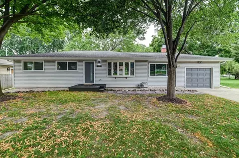 2110 Sunnyside Cres, Madison, WI 53704