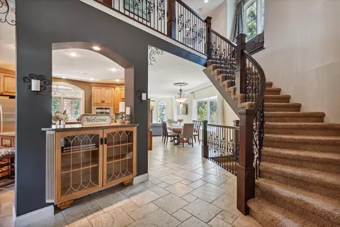 936 Thornecrest Dr, Janesville, WI 53546