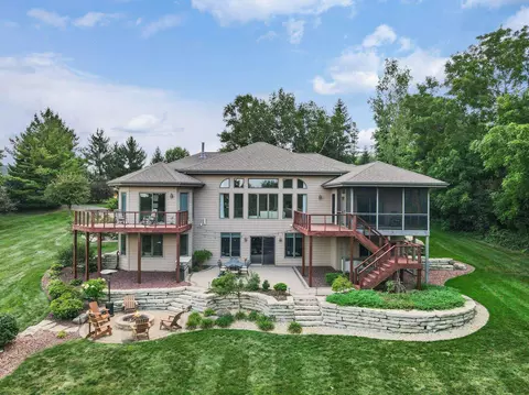 4054 Timber Ln, Cross Plains, WI 53528