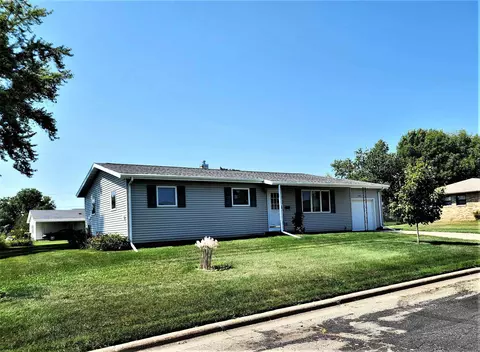 1005 Ridge Ave, Lancaster, WI 53813