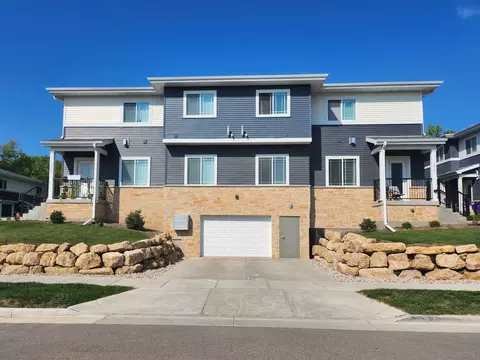 1907 N Windsor Ave, Cottage Grove, WI 53527