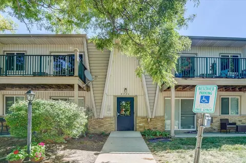 4326 Melody Ln #203, Madison, WI 53704