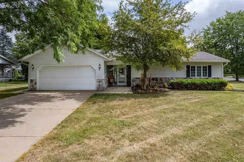 708 Viking View Dr, Reedsburg, WI 53959