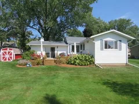 n11160 Marks Lane, Fox Lake, WI 53933