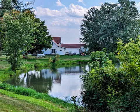 s3685 Wisconsin 136, Reedsburg, WI 53959