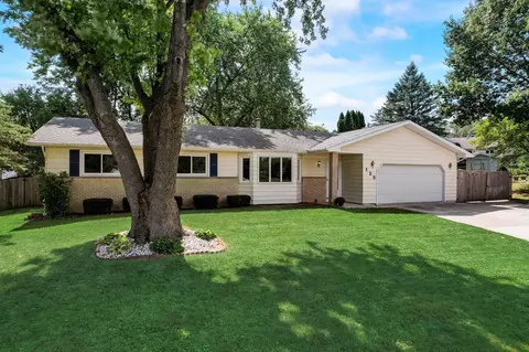 125 Ellen Ct, Oregon, WI 53575