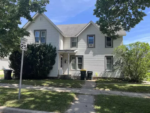 420 N Pine St, Reedsburg, WI 53959