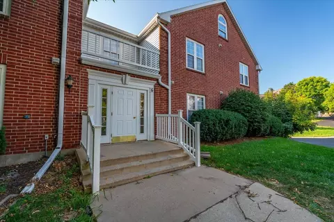 6 Captains Ct #8, Madison, WI 53719