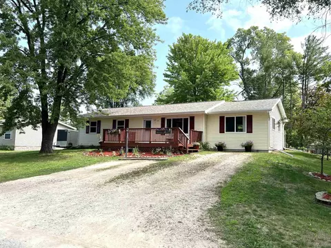 116 S College St, Adams, WI 53910