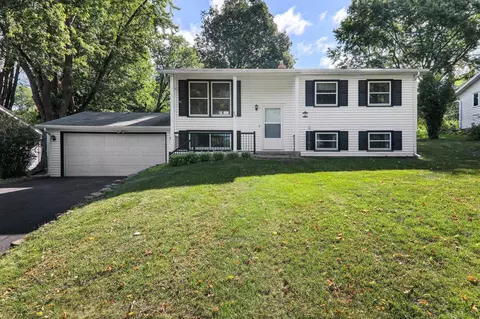 805 Ziegler Rd, Madison, WI 53714