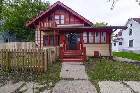 940 8th St, Beloit, WI 53511