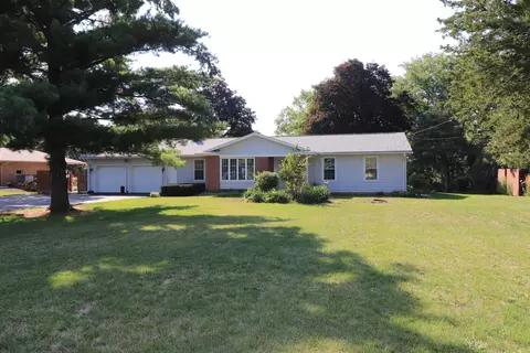 1270 S River Rd, Janesville, WI 53546