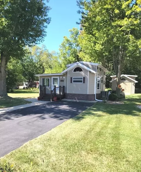 559 Skyline Dr, Edgerton, WI 53534