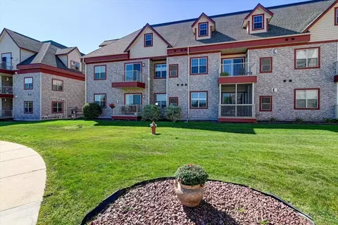 945 Old Glory Way #203, Sun Prairie, WI 53590