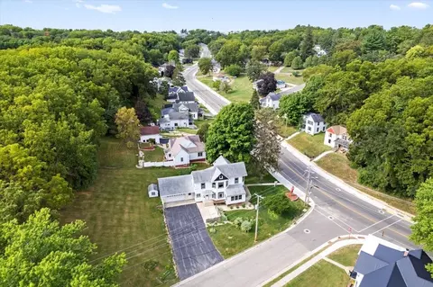 505 Galena St, Darlington, WI 53530