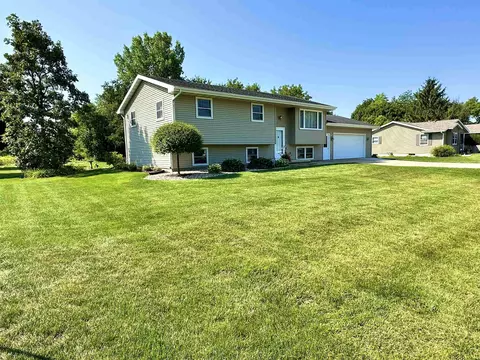 2397 Vernon Rd, Stoughton, WI 53589