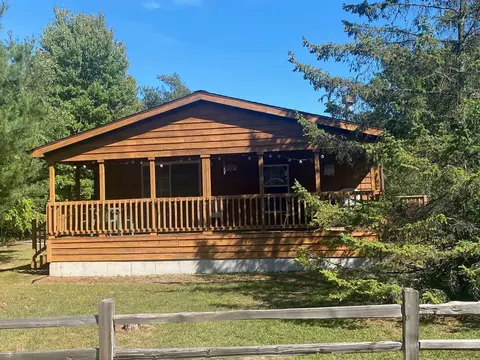 111 Northwoods Cir, Wisconsin Dells, WI 53965