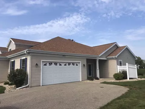 3307 N Stone Creek Cir #73, Madison, WI 53719