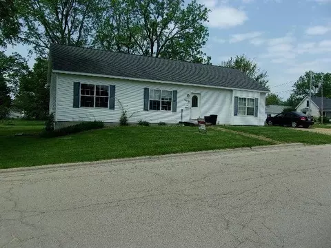 680 N Hickory St, Platteville, WI 53818