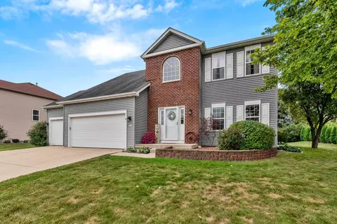 107 Caroline Ct, Beaver Dam, WI 53916