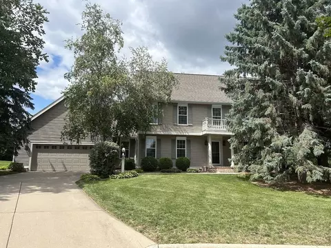 6710 Sandstone Cir, Middleton, WI 53562