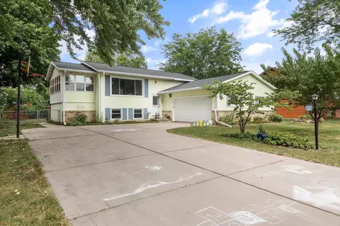 455 E Richards Rd, Oregon, WI 53575